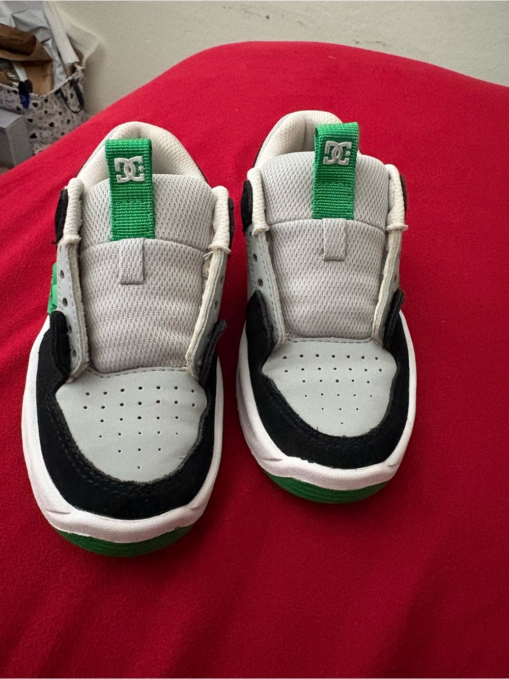 DC Kids Sneakers in White, Black & Green